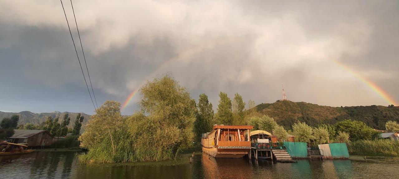 Green View Group Of Houseboats Hotel Srīnagar Eksteriør billede